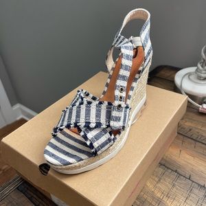 Barely worn cute wedges